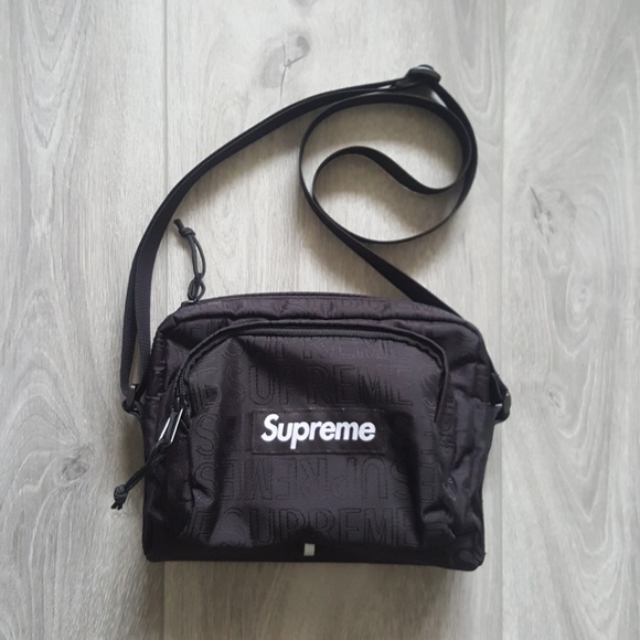 supreme box logo shoulder bag